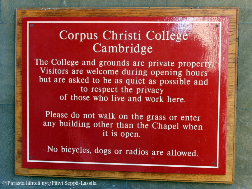 Corpus Christi Collegeen pääsee tutustumaan sen aukioloaikoina.